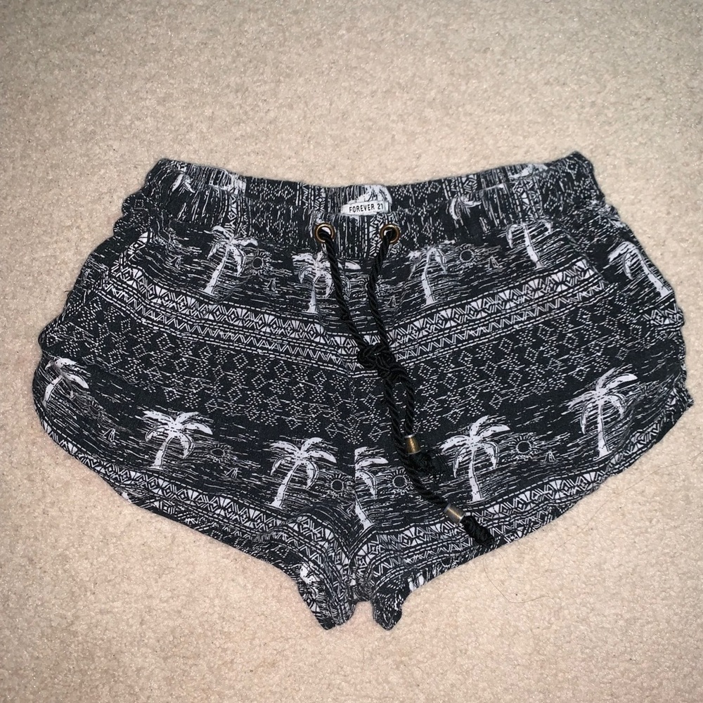 Patterned Shorts - Picture 2 of 2